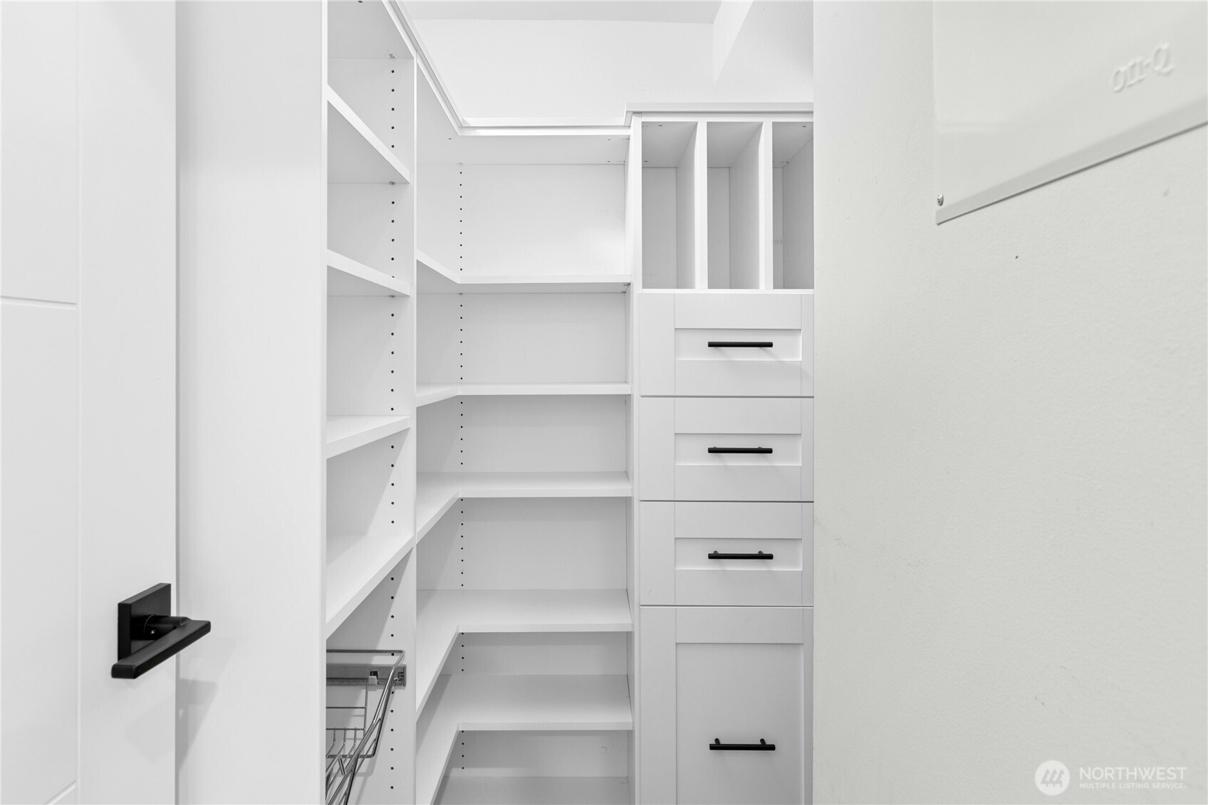 1142 NW 59th Street #B, Seattle, WA 98107