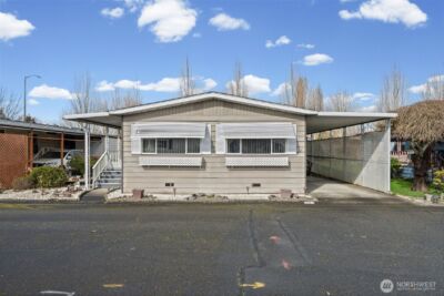 1402 22nd Street NE #11, Auburn, WA 98002 - Photo 2