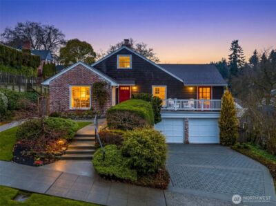 4812 NE 42nd Street , Seattle, WA 98105