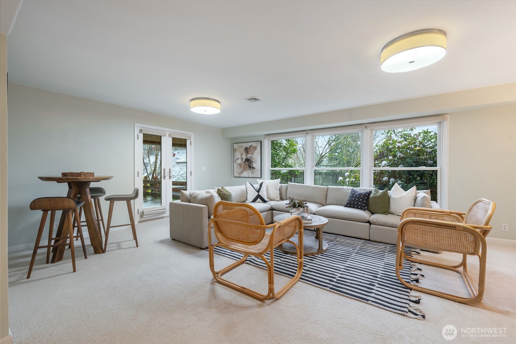 4812 NE 42nd Street , Seattle, WA 98105