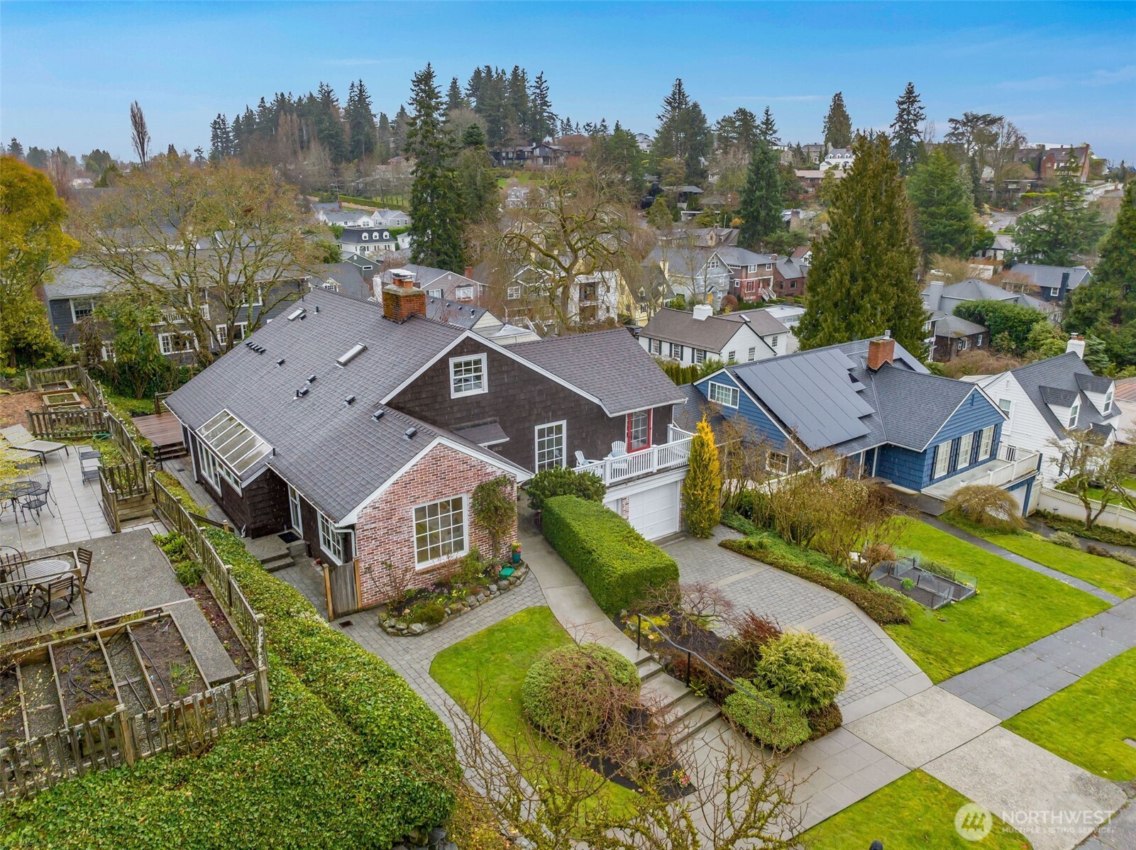 4812 NE 42nd Street , Seattle, WA 98105