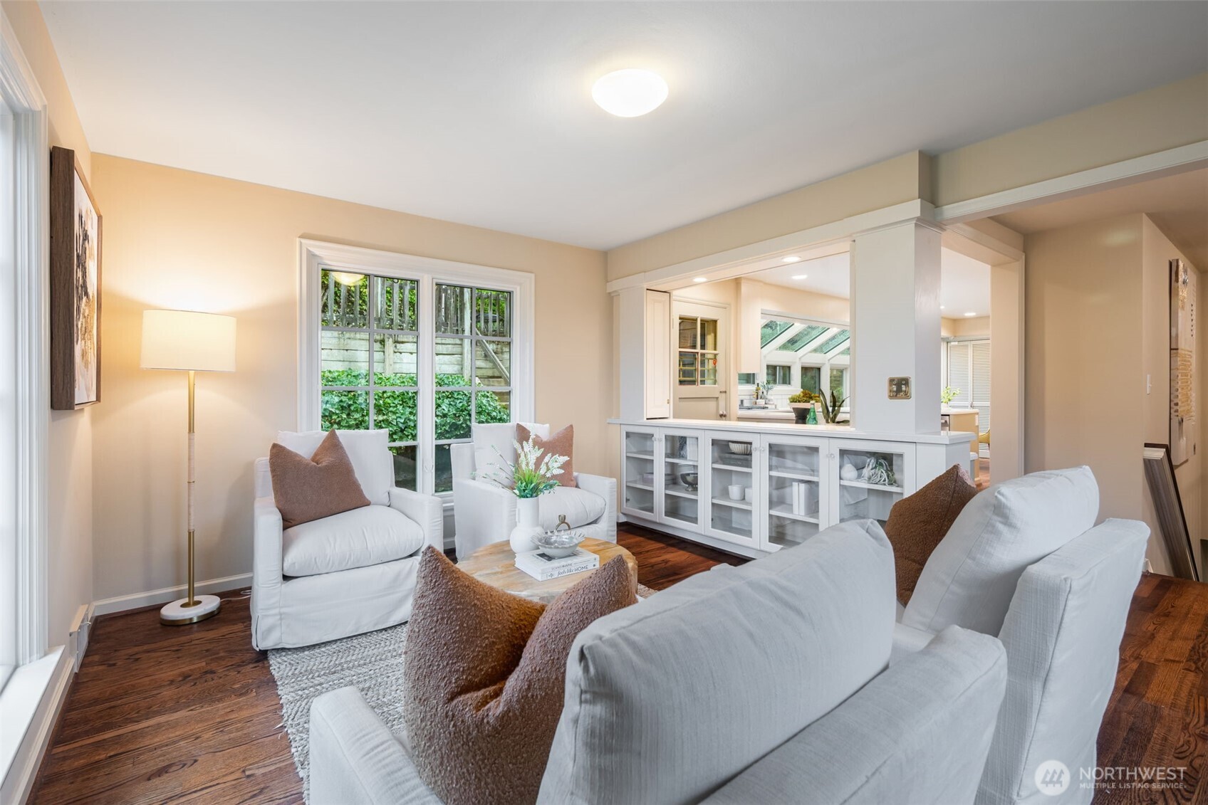 4812 NE 42nd Street , Seattle, WA 98105