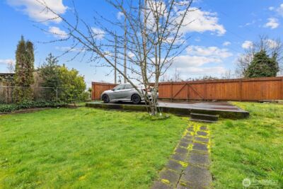 12067 Renton Avenue S, Seattle, WA 98178 - Photo 31