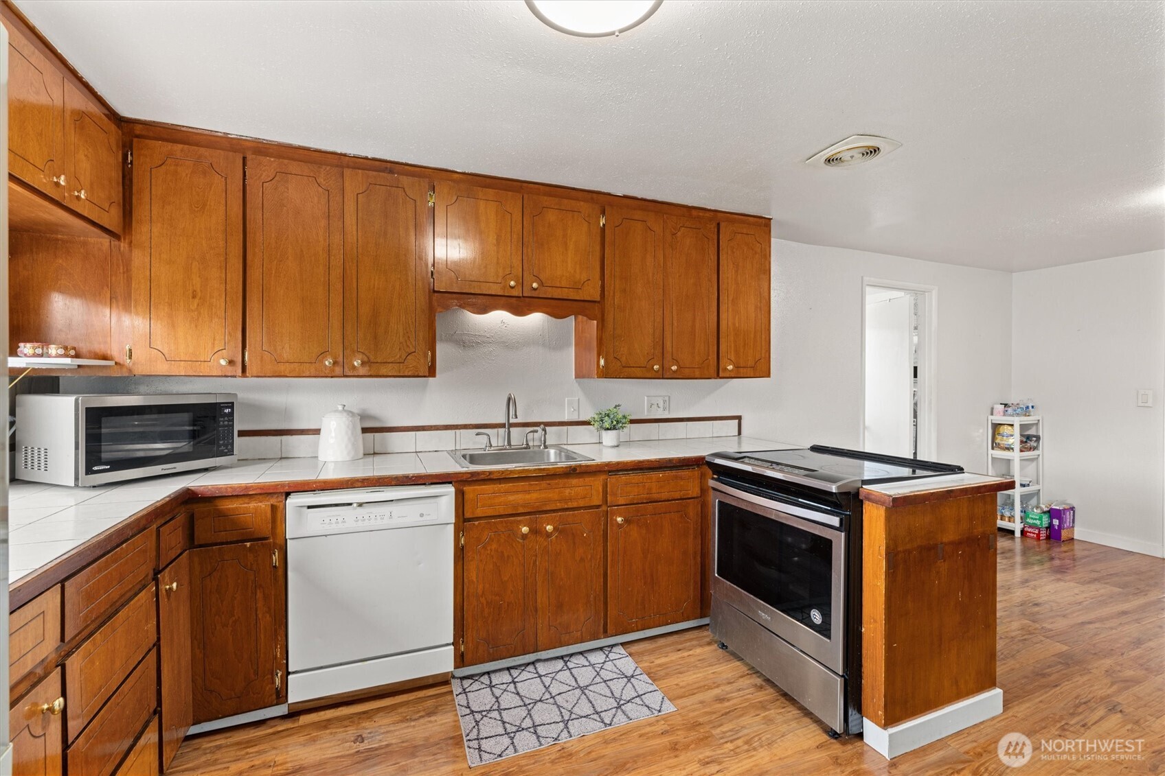 12067 Renton Avenue S, Seattle, WA 98178