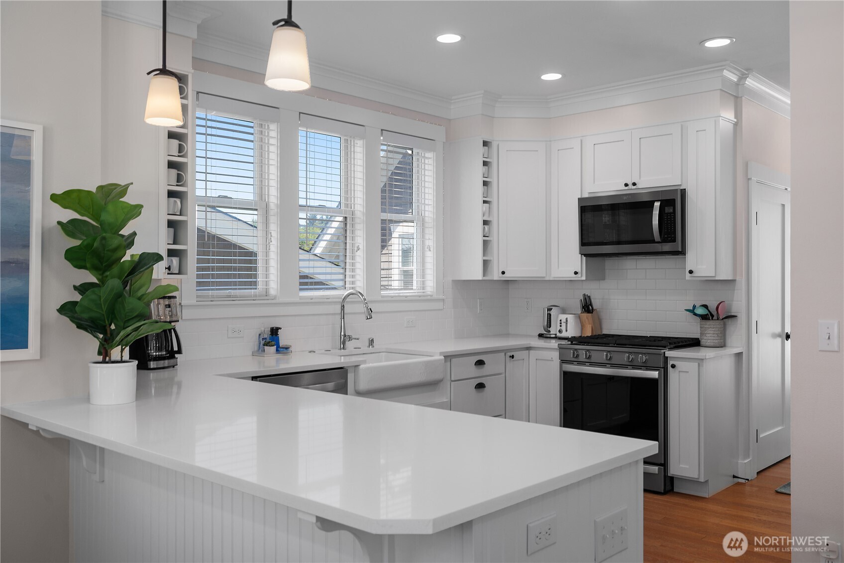 94 Horizon Street , Pacific Beach, WA 98571