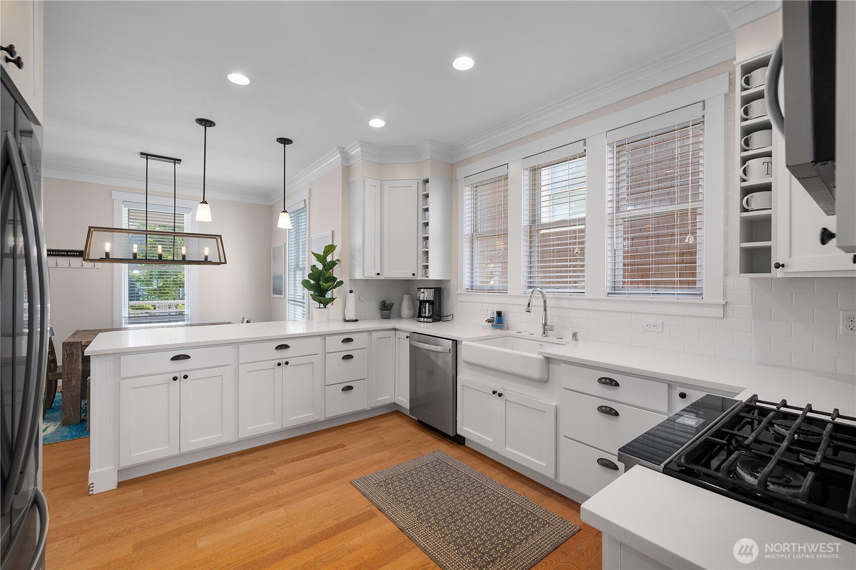 94 Horizon Street , Pacific Beach, WA 98571