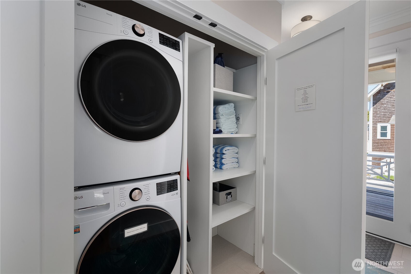 94 Horizon Street , Pacific Beach, WA 98571