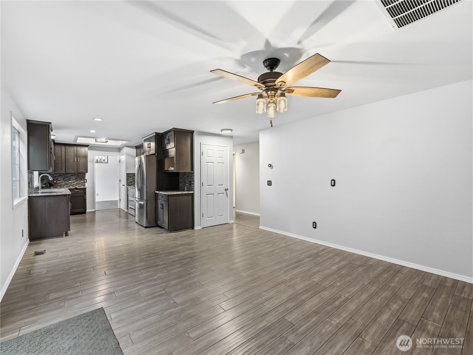 1857 Cutter Place , Oak Harbor, WA 98277