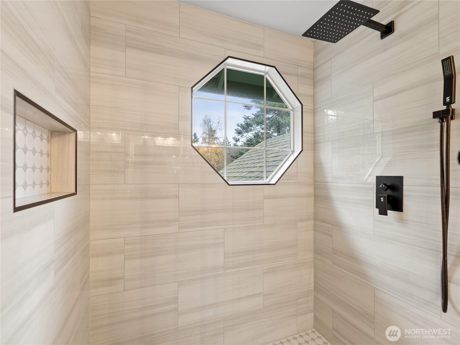 1857 Cutter Place , Oak Harbor, WA 98277