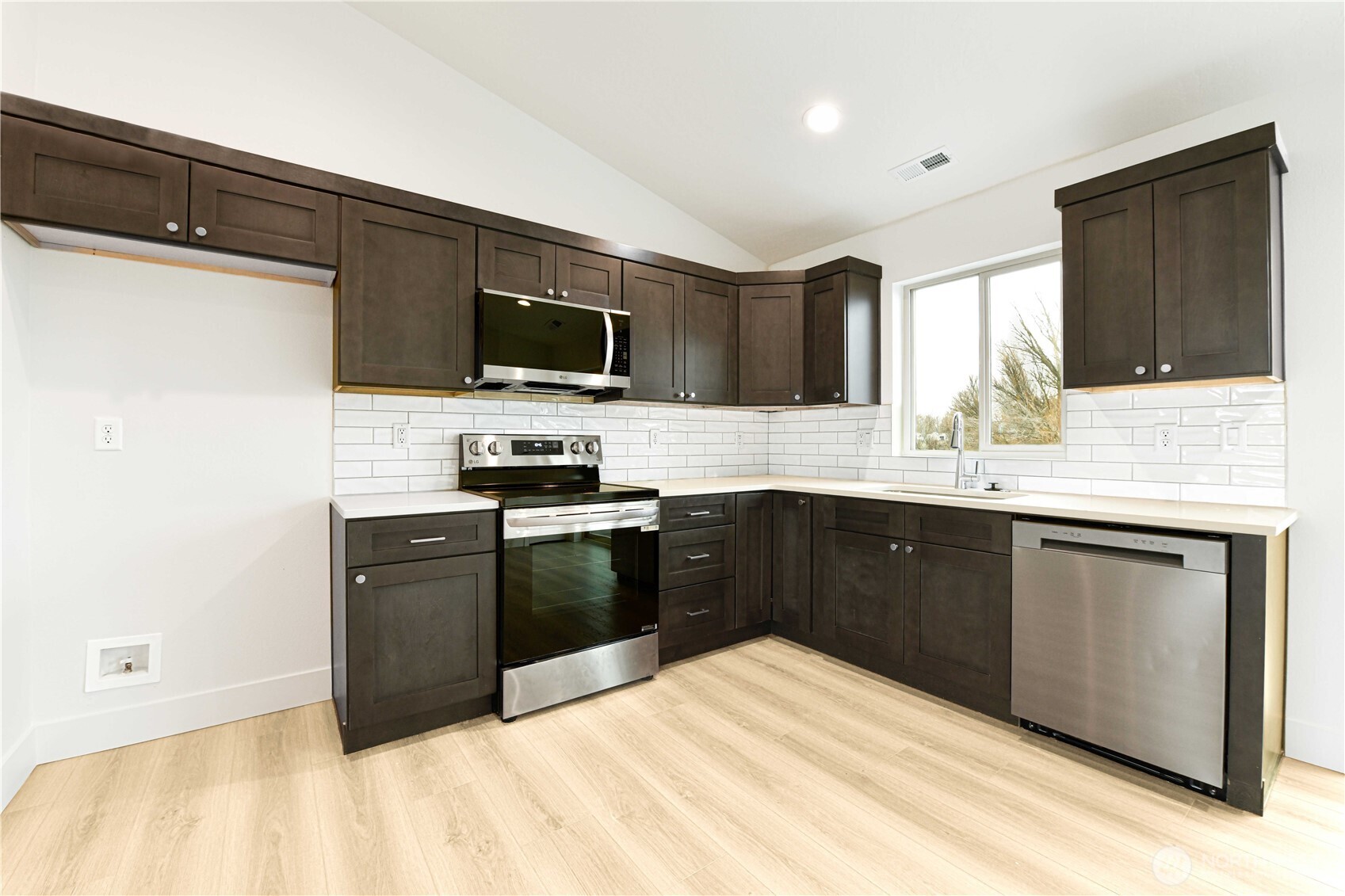 4258 W Sandy Court , Moses Lake, WA 98837