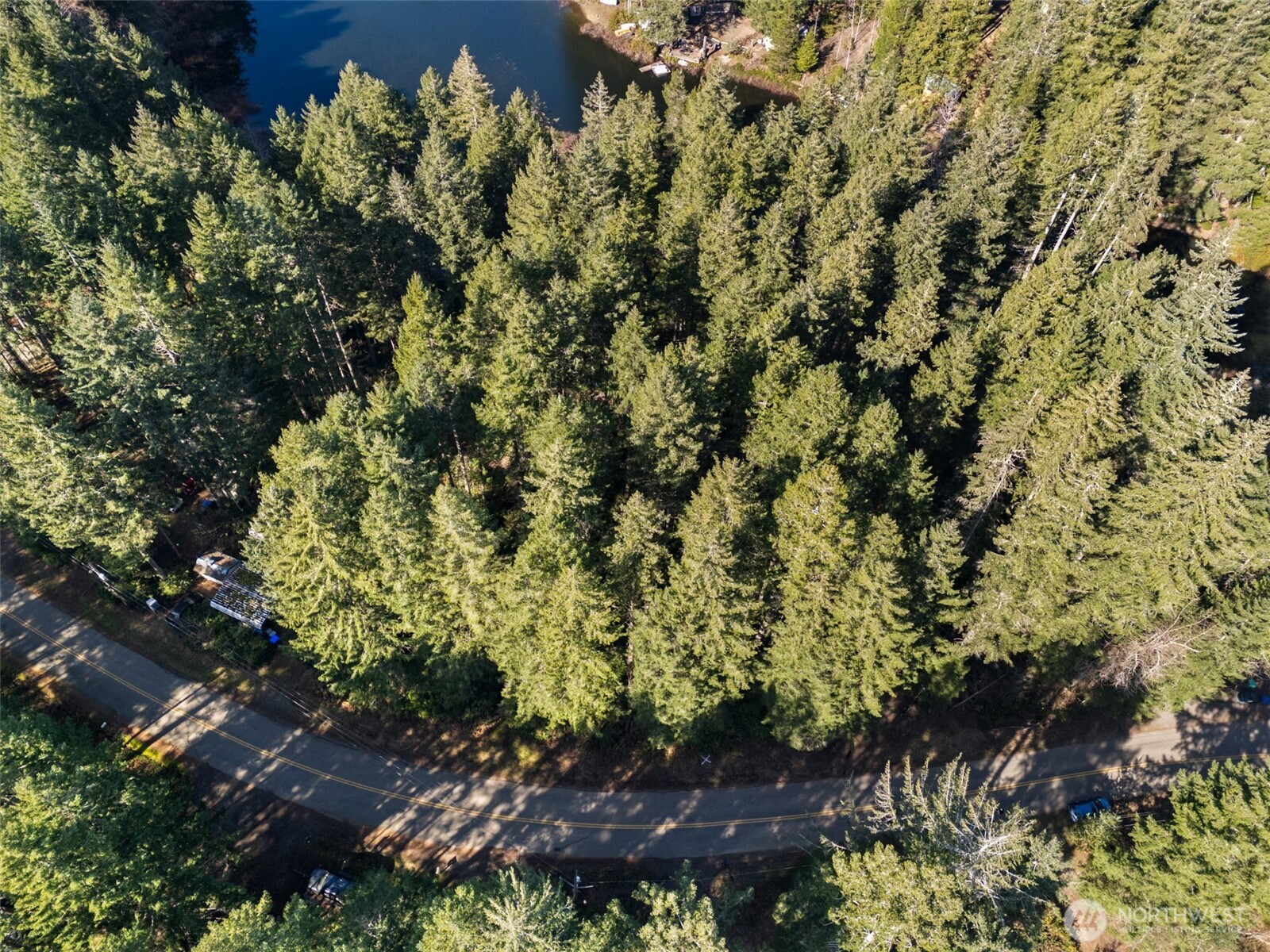 431 NE Collins Lake Drive , Tahuya, WA 98588