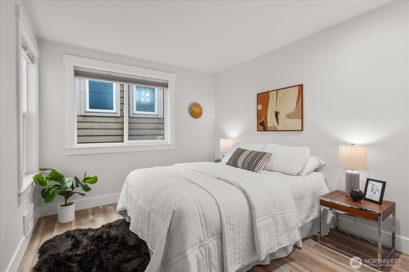 1512 California Avenue SW #302, Seattle, WA 98116-1661