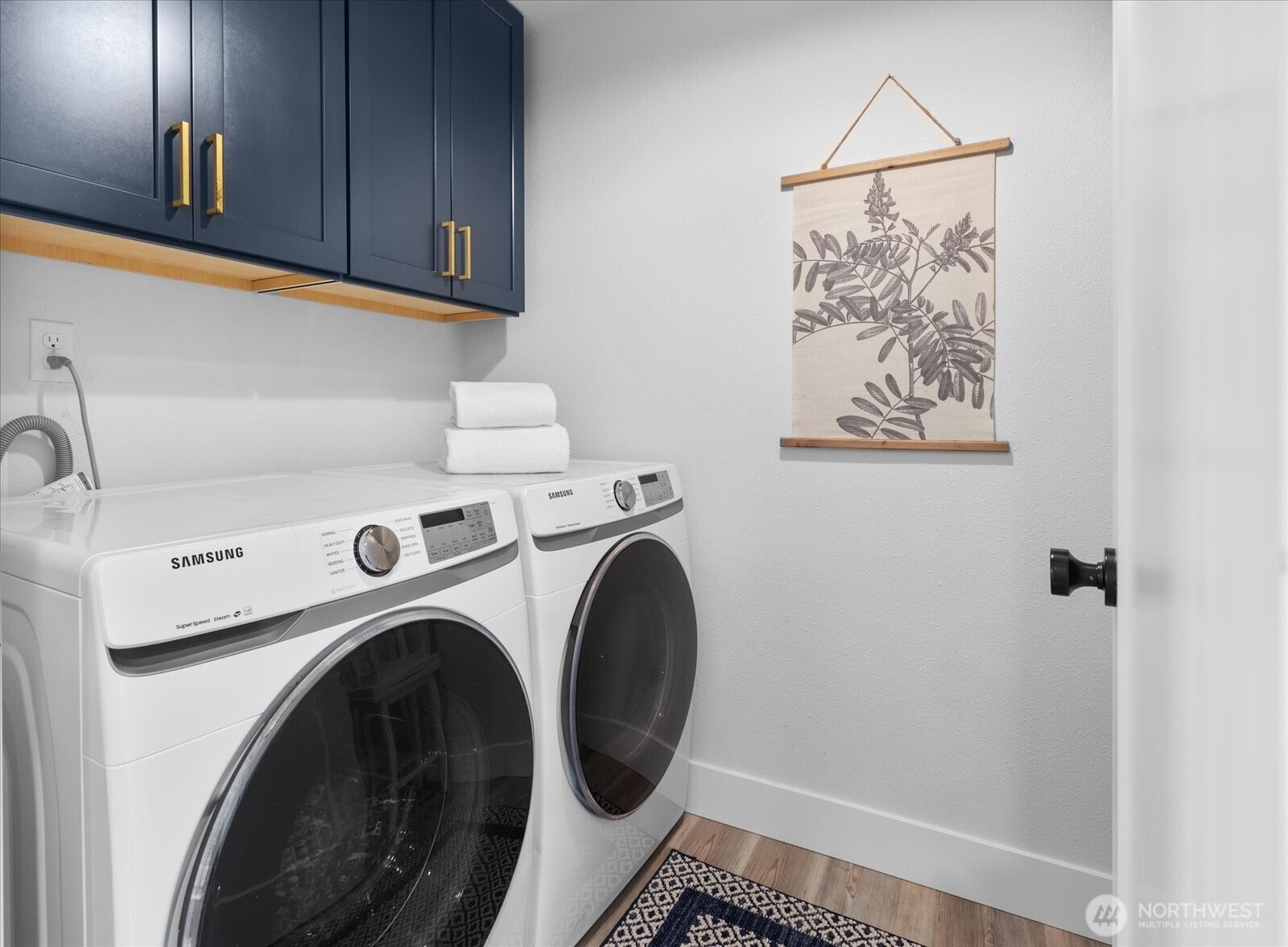 1512 California Avenue SW #302, Seattle, WA 98116-1661