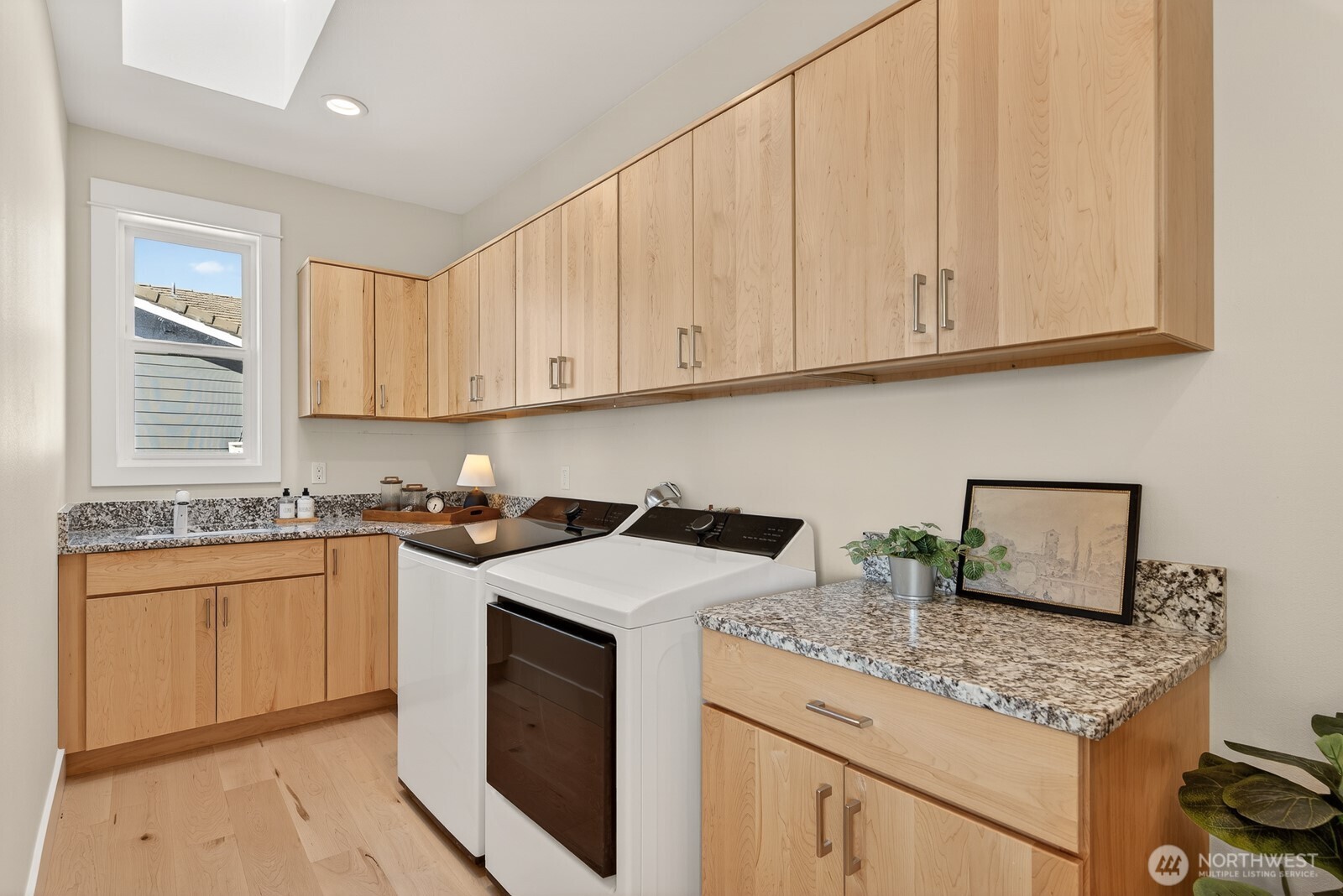 2402 Highland Drive , Anacortes, WA 98221