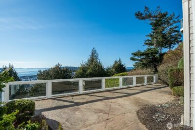 2402 Highland Drive , Anacortes, WA 98221 - Photo 36