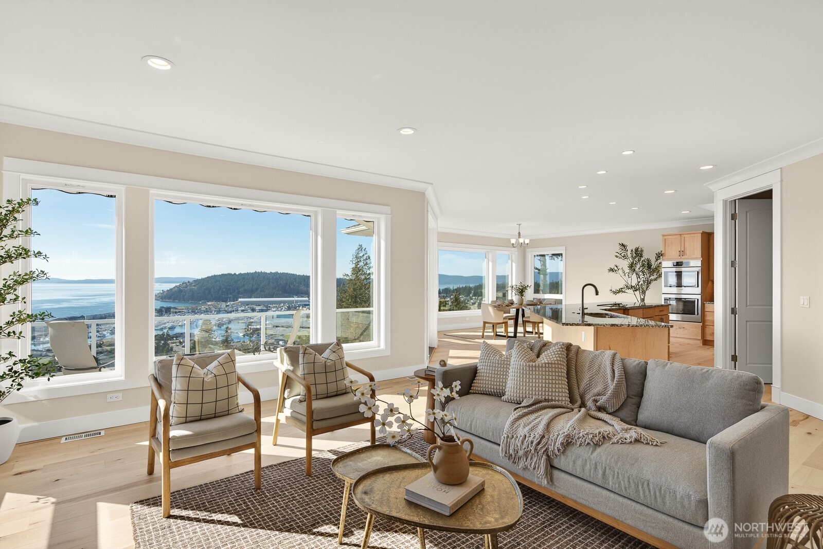 2402 Highland Drive , Anacortes, WA 98221