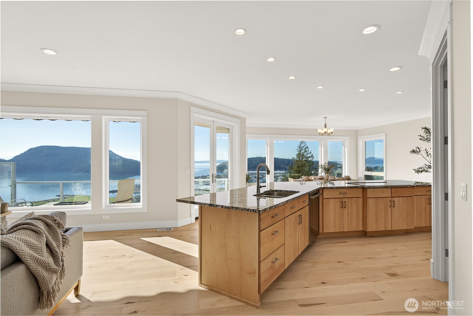 2402 Highland Drive , Anacortes, WA 98221