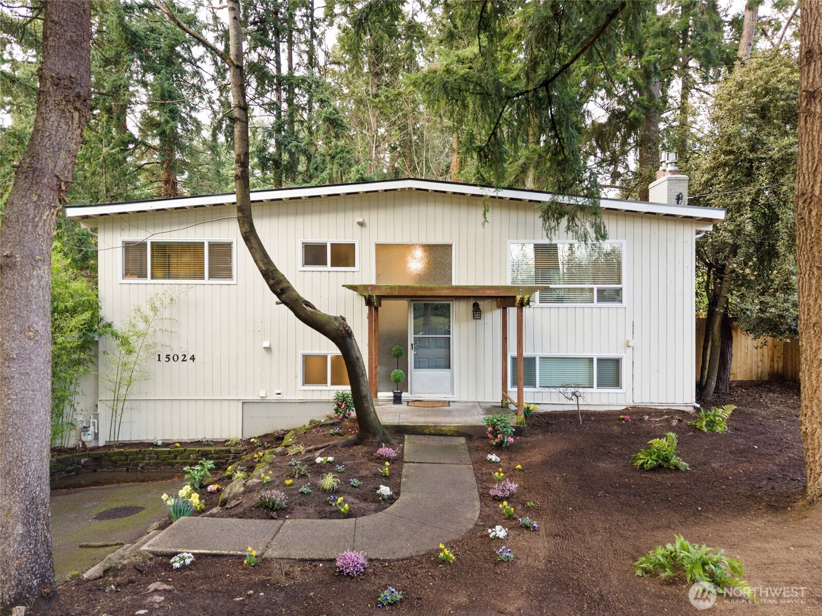 15024 SE 113th Street , Renton, WA 98059