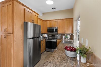 15024 SE 113th Street , Renton, WA 98059 - Photo 11