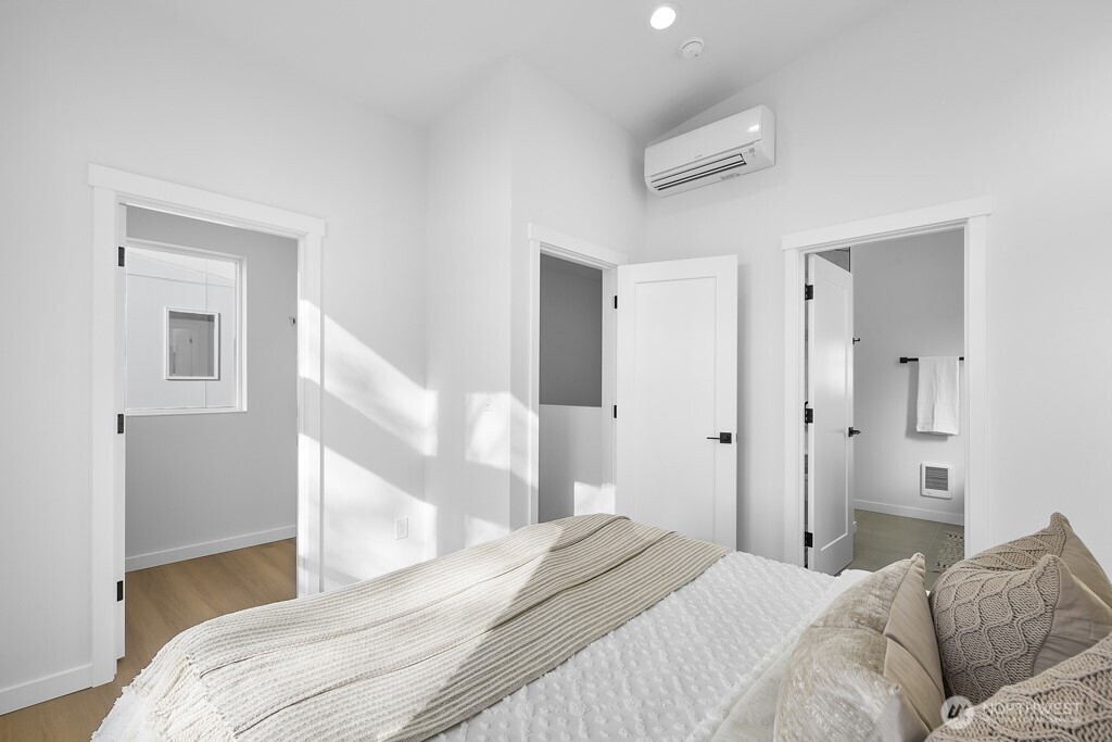 1804 B 28th Avenue S, Seattle, WA 98144