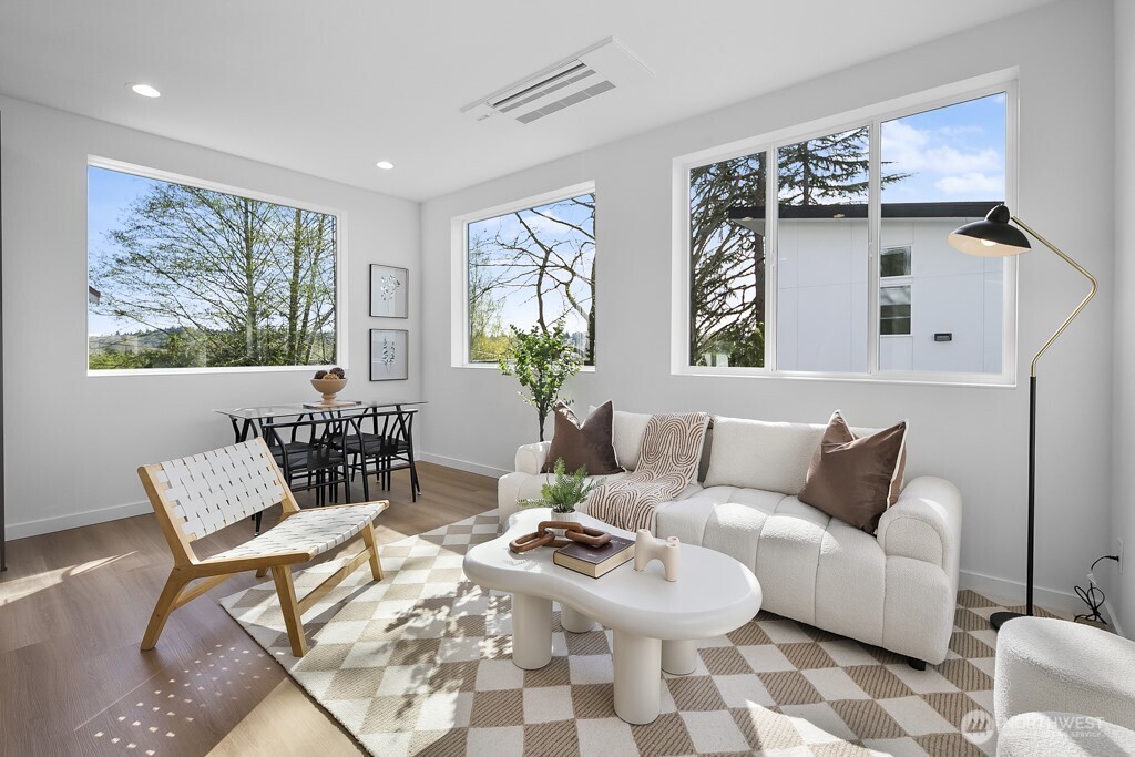 1804 B 28th Avenue S, Seattle, WA 98144