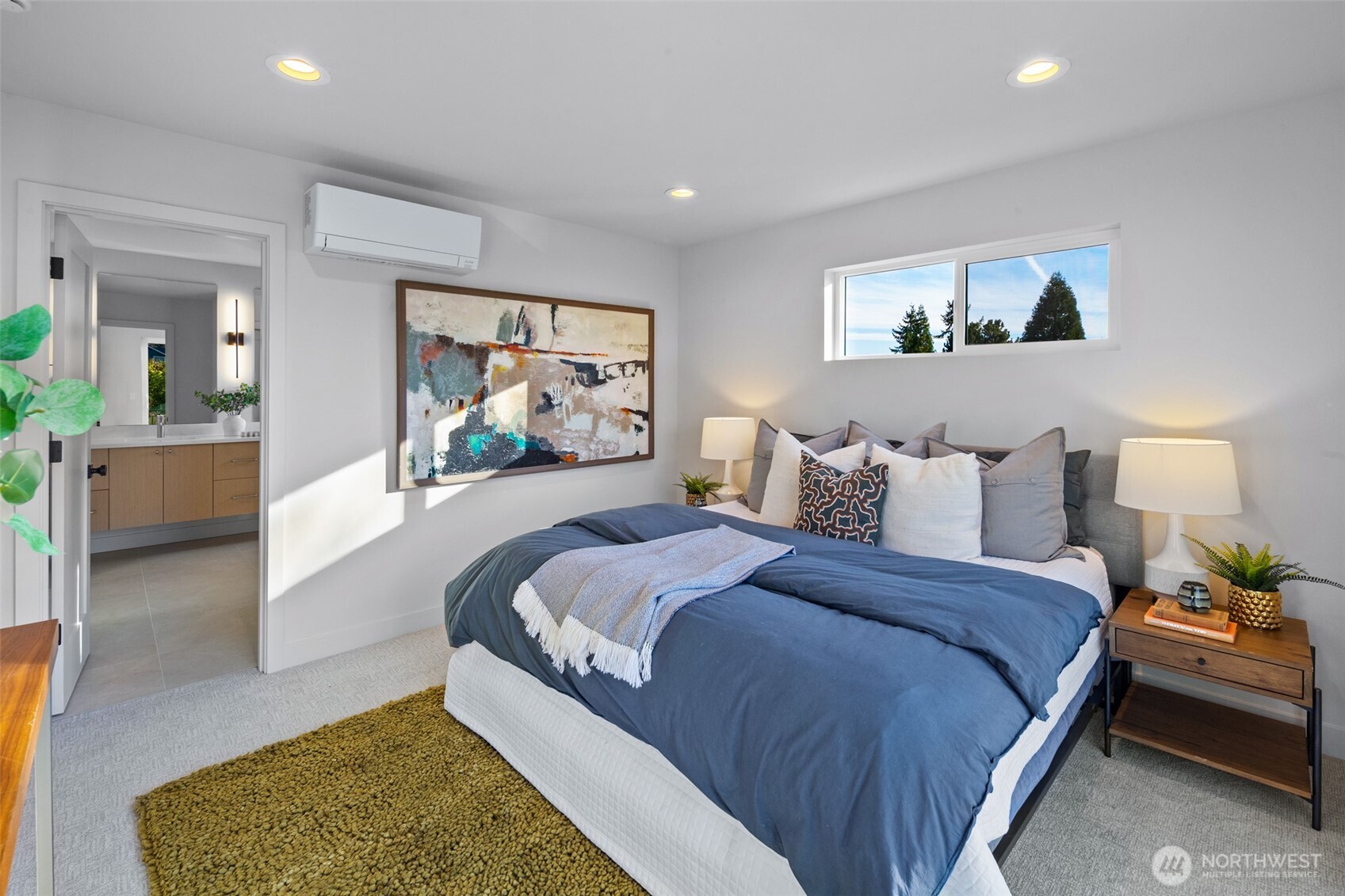 4136 Eastern Avenue N, Seattle, WA 98103