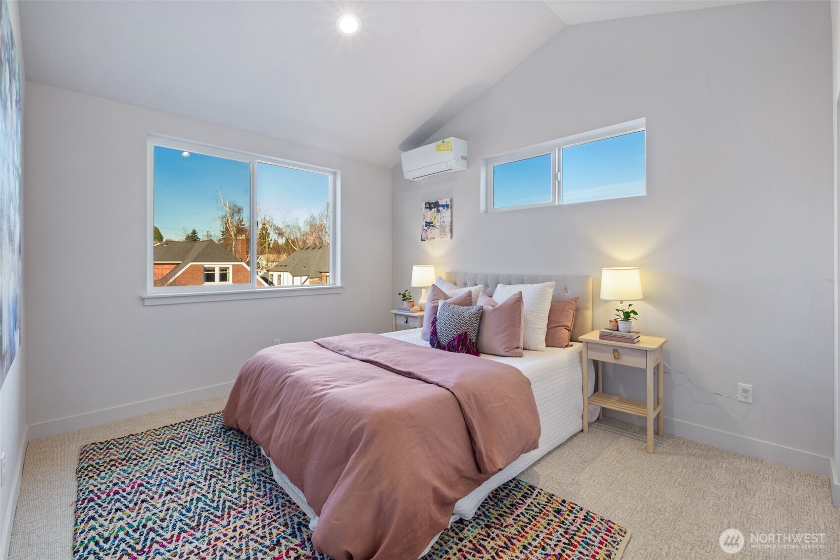 4136 Eastern Avenue N, Seattle, WA 98103