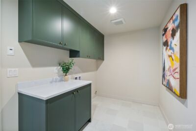 4136 Eastern Avenue N, Seattle, WA 98103 - Photo 30