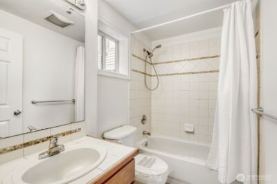 12323 10th Place NE #C, Seattle, WA 98125 - Photo 16