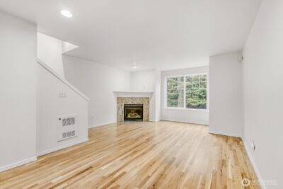 12323 10th Place NE #C, Seattle, WA 98125 - Photo 5
