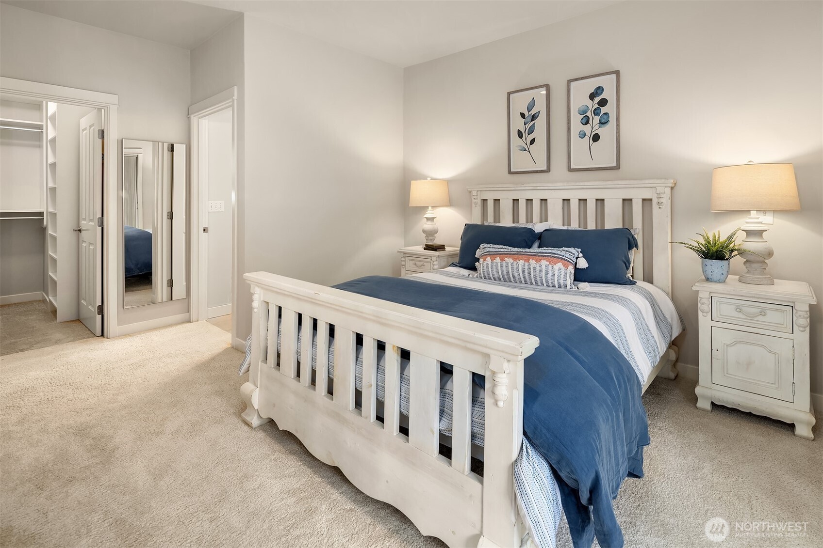 1000 Cabin Creek Lane SW #B204, Issaquah, WA 98027