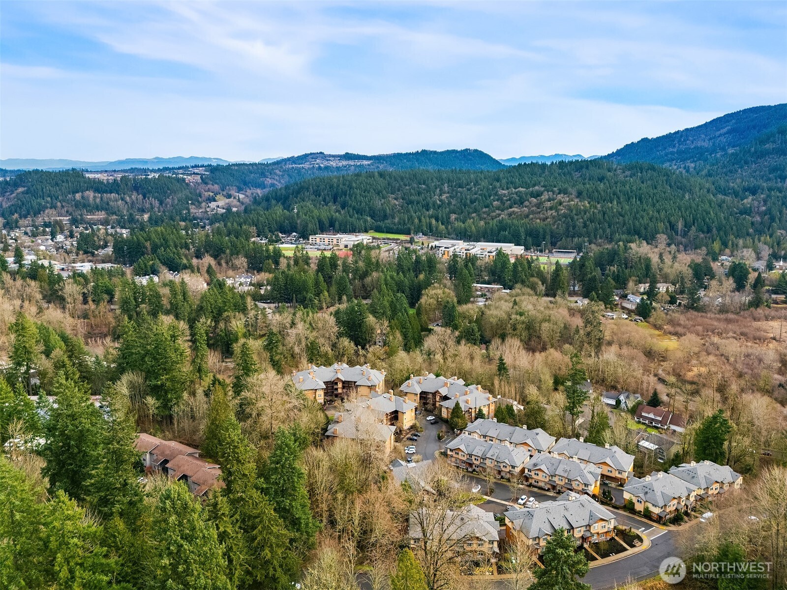1000 Cabin Creek Lane SW #B204, Issaquah, WA 98027