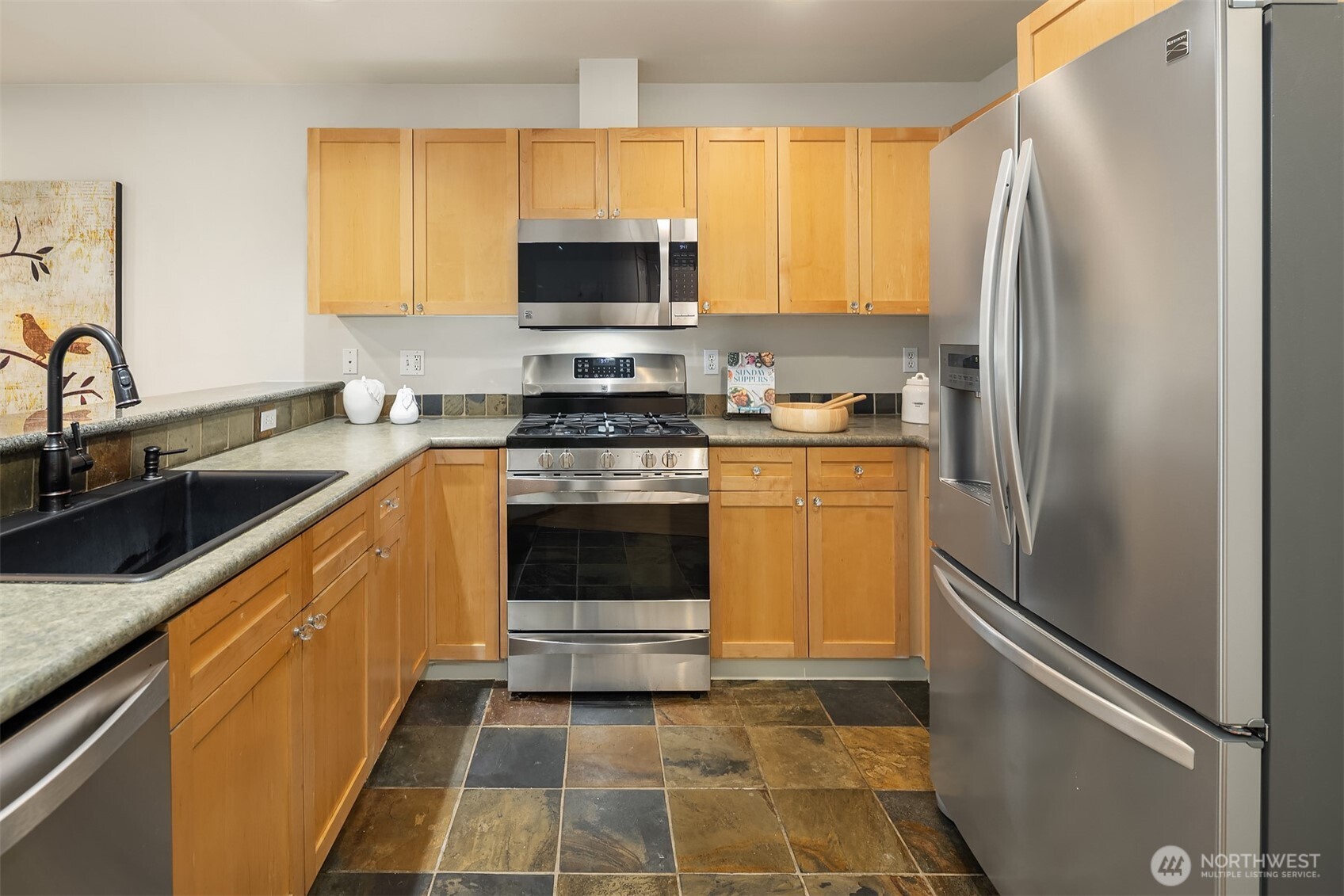 1000 Cabin Creek Lane SW #B204, Issaquah, WA 98027