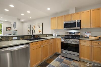 1000 Cabin Creek Lane SW #B204, Issaquah, WA 98027 - Photo 6