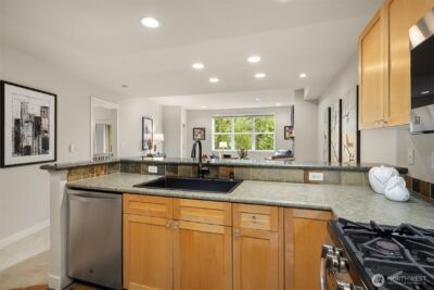 1000 Cabin Creek Lane SW #B204, Issaquah, WA 98027 - Photo 7