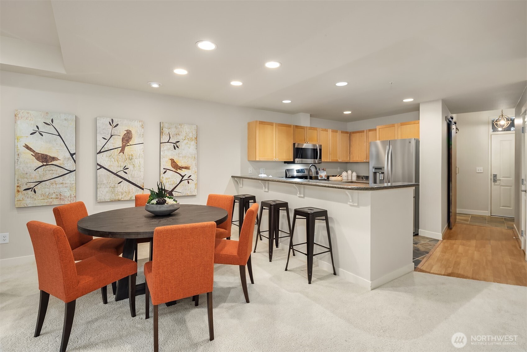 1000 Cabin Creek Lane SW #B204, Issaquah, WA 98027