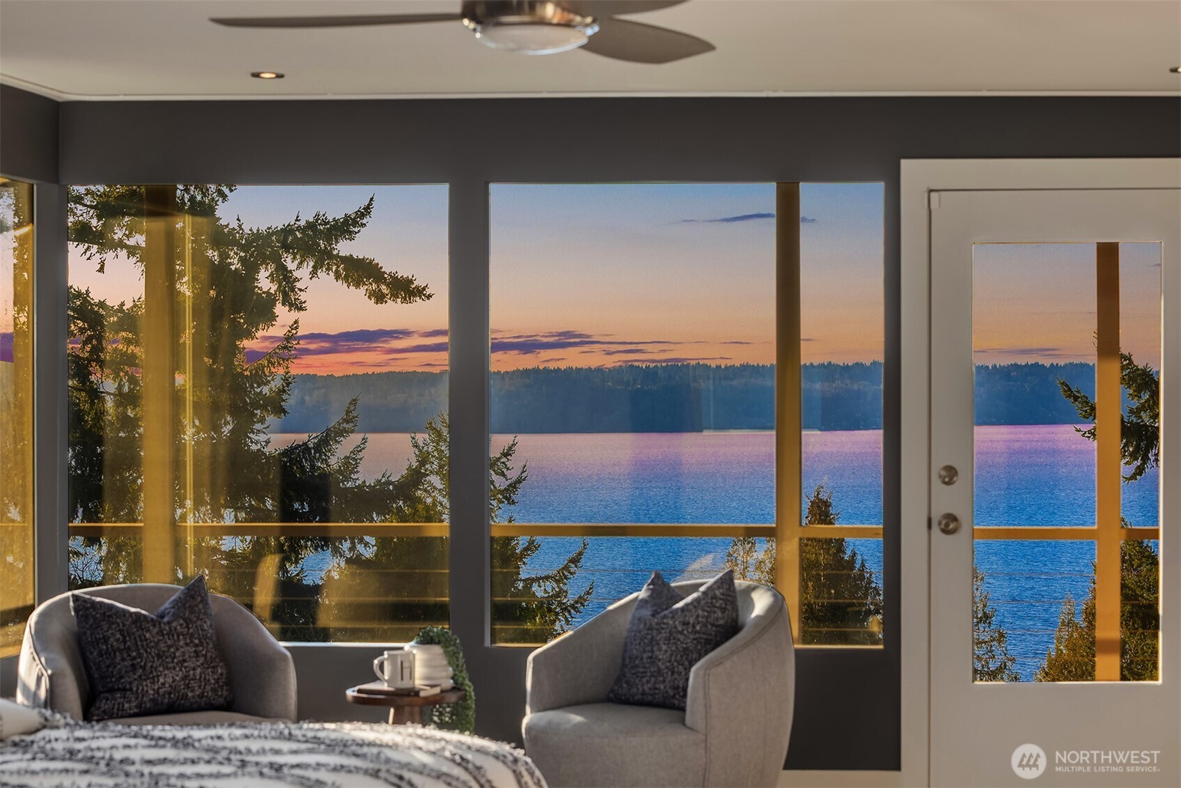 15733 25th Avenue SW, Burien, WA 98166