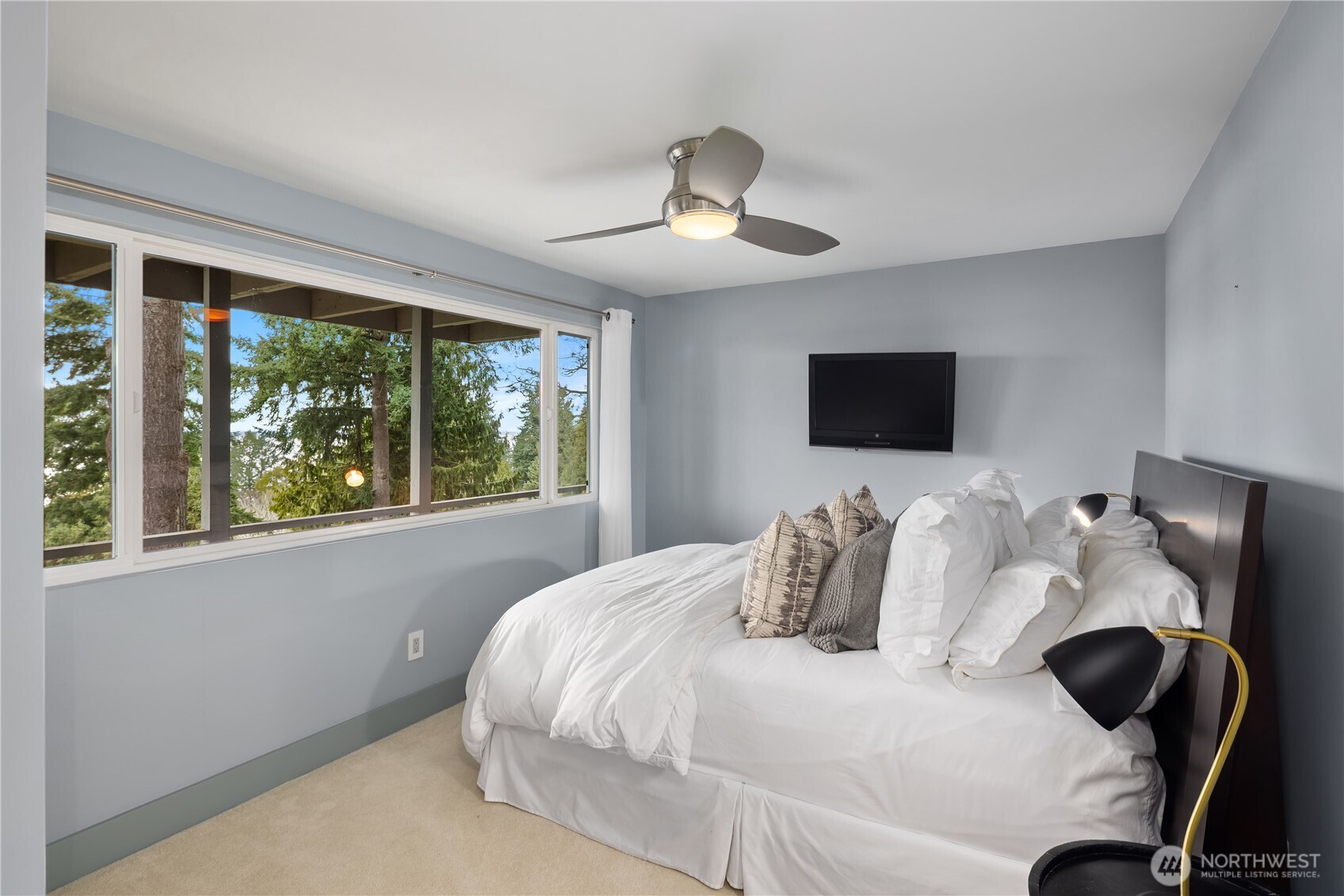 15733 25th Avenue SW, Burien, WA 98166