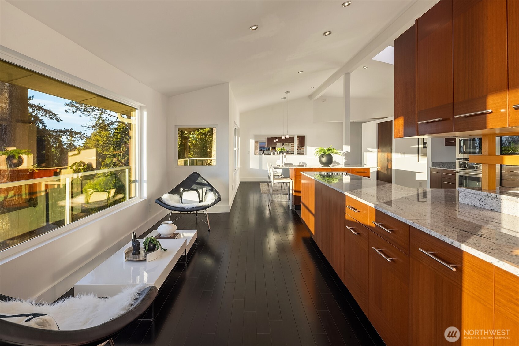 15733 25th Avenue SW, Burien, WA 98166