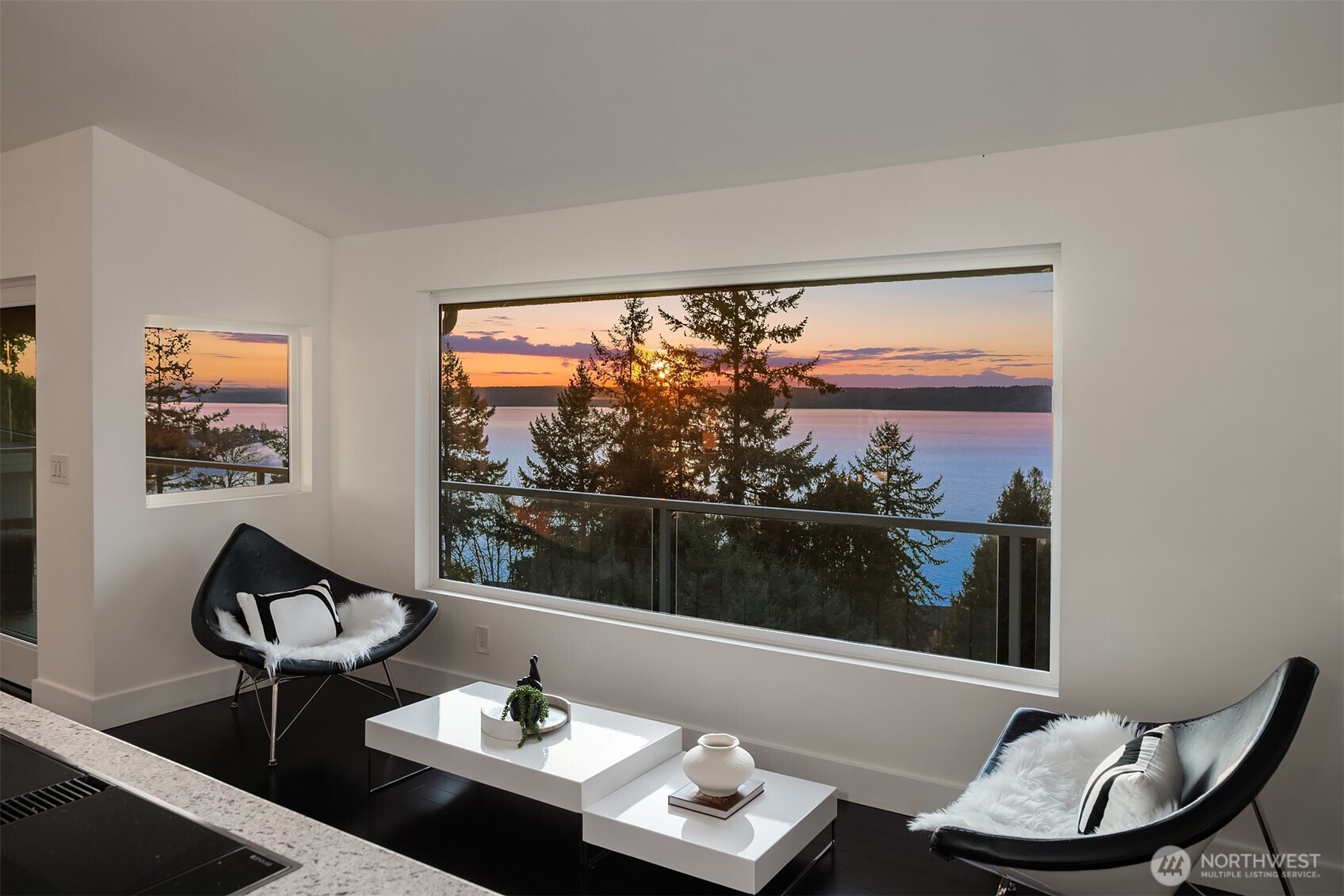 15733 25th Avenue SW, Burien, WA 98166