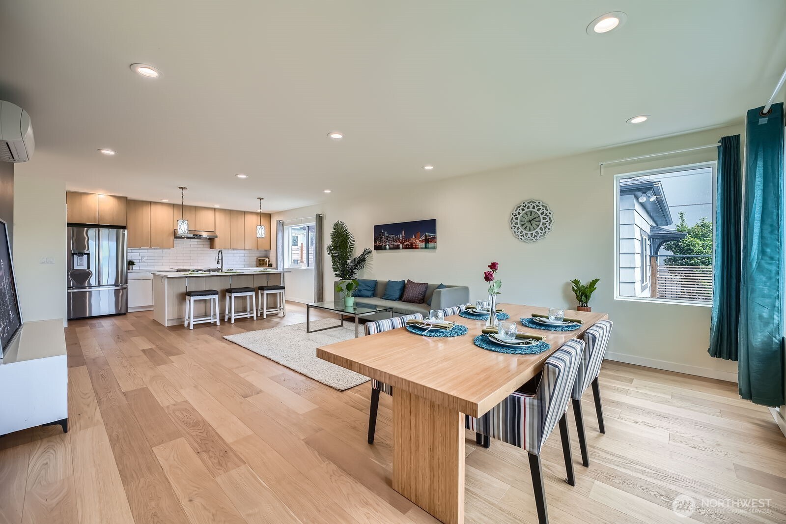 5930 18th Avenue S, Seattle, WA 98108