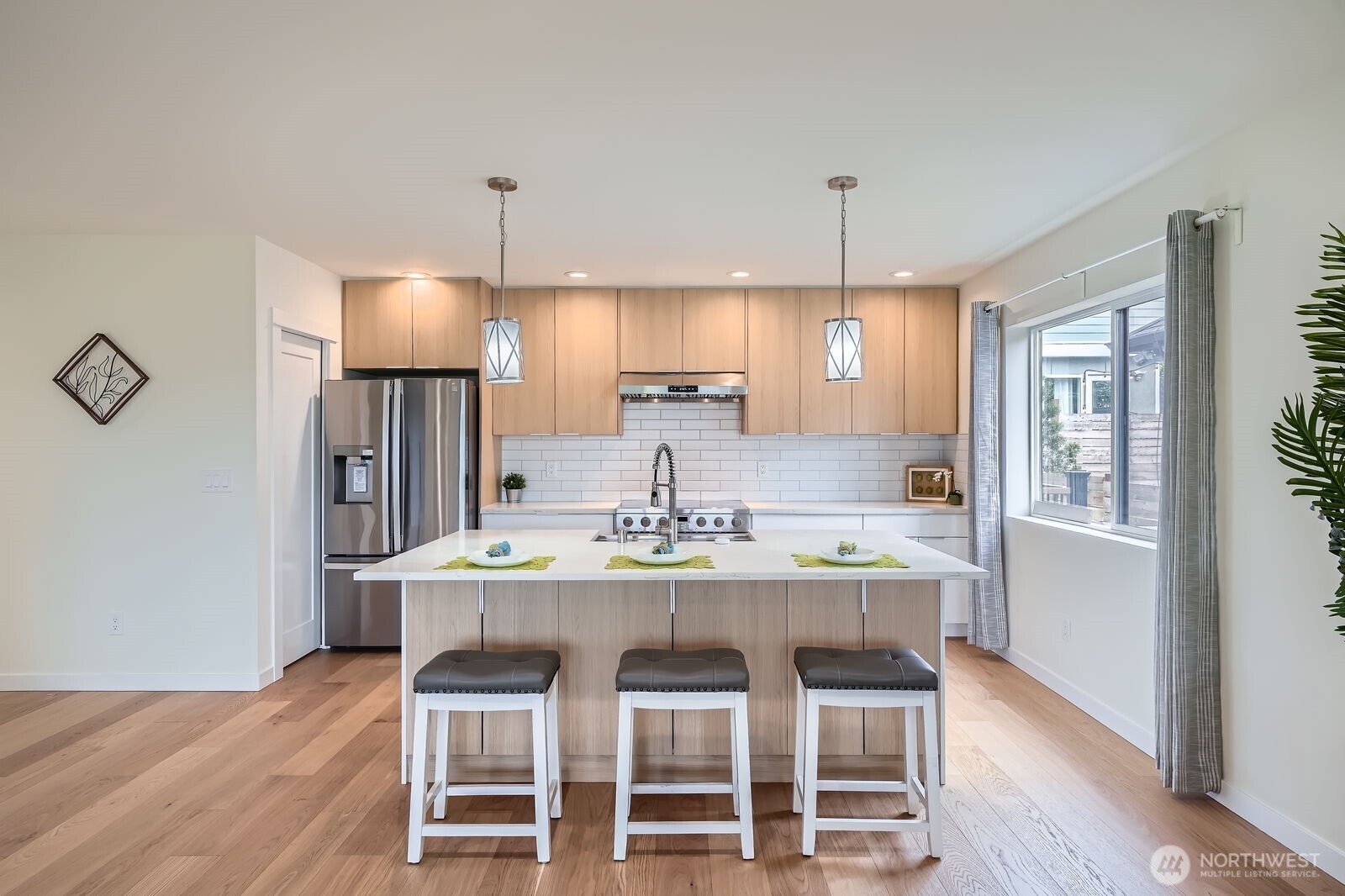 5930 18th Avenue S, Seattle, WA 98108