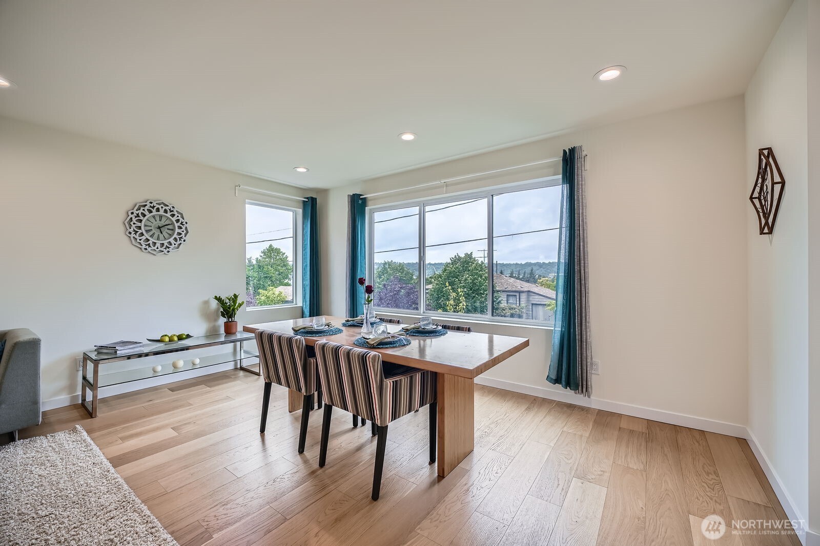 5930 18th Avenue S, Seattle, WA 98108