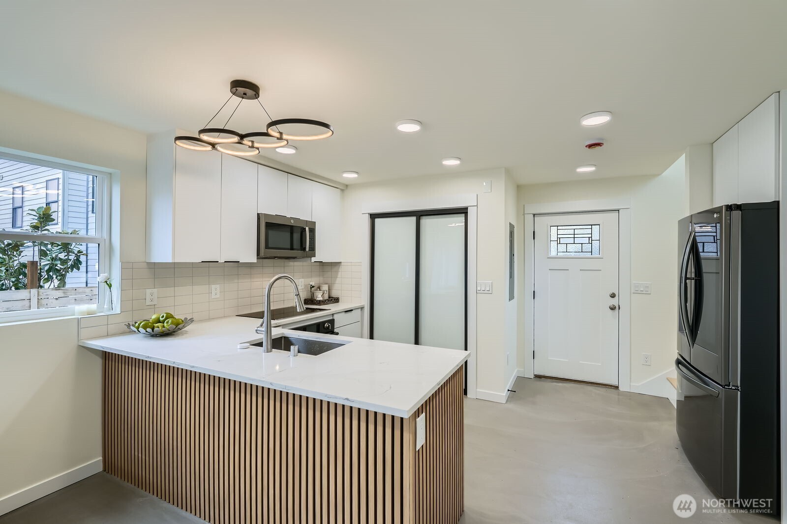 5928 18th Avenue S, Seattle, WA 98108