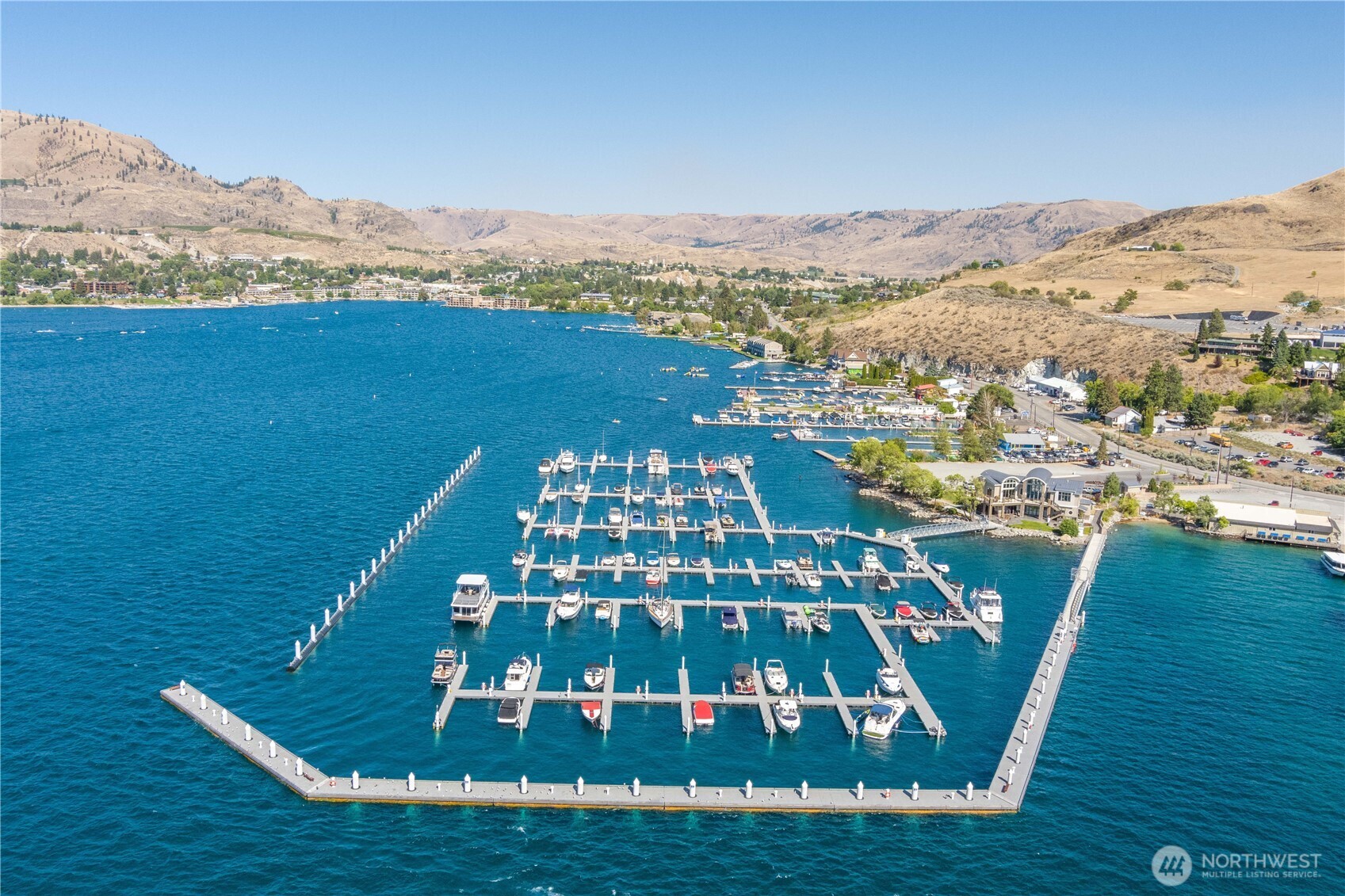 1350 W Woodin Avenue #CDE1&2, Chelan, WA 98816