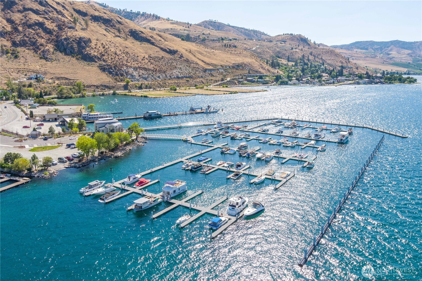 1350 W Woodin Avenue #CDE1&2, Chelan, WA 98816