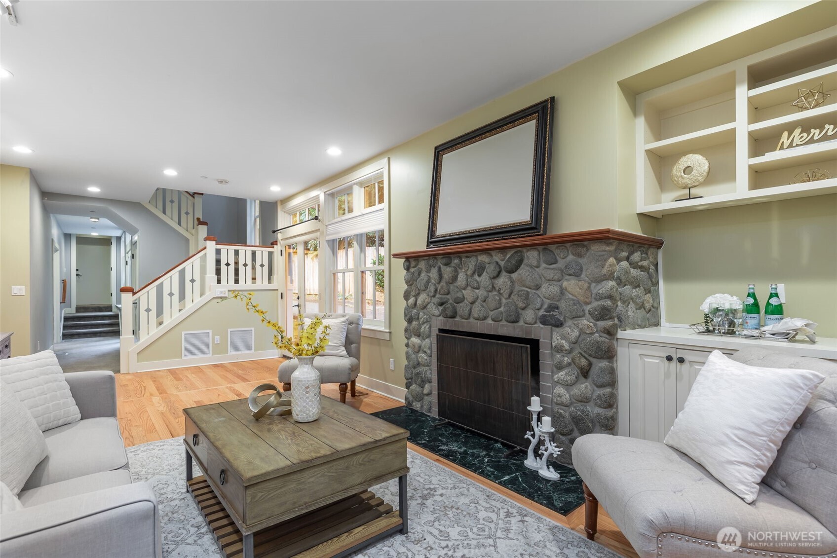 7626 NE 8th Street , Medina, WA 98039