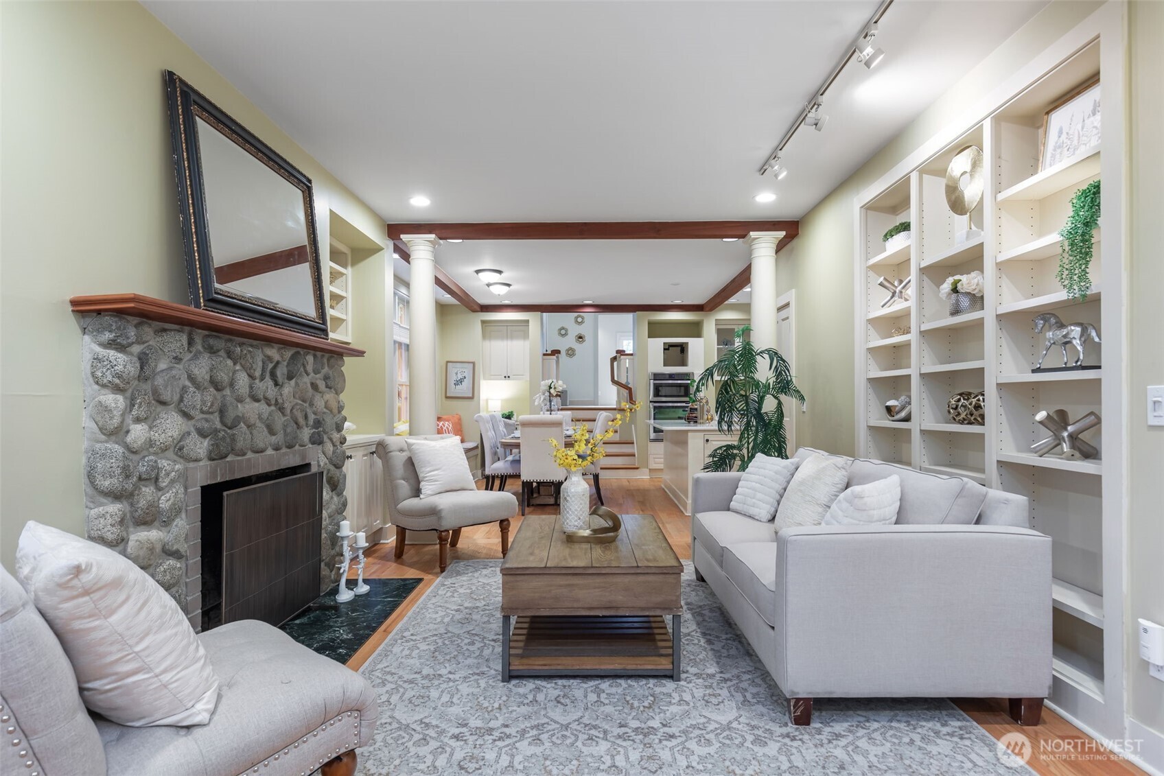 7626 NE 8th Street , Medina, WA 98039