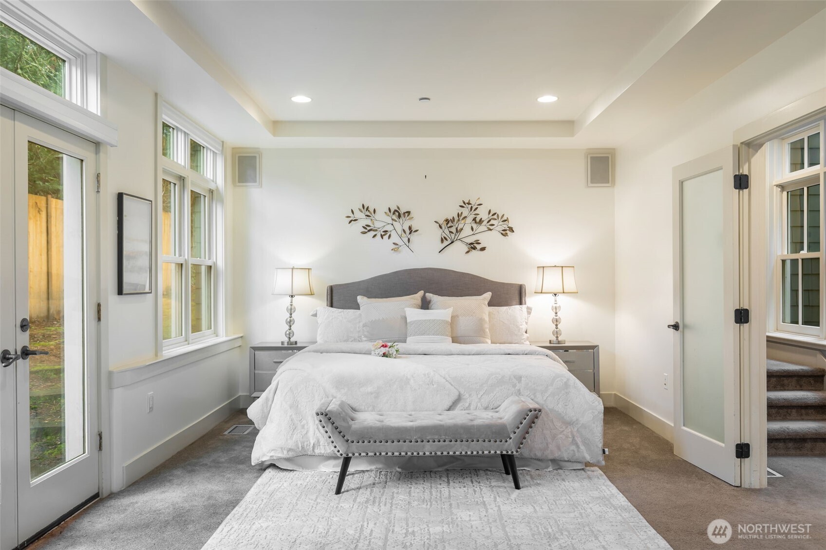 7626 NE 8th Street , Medina, WA 98039