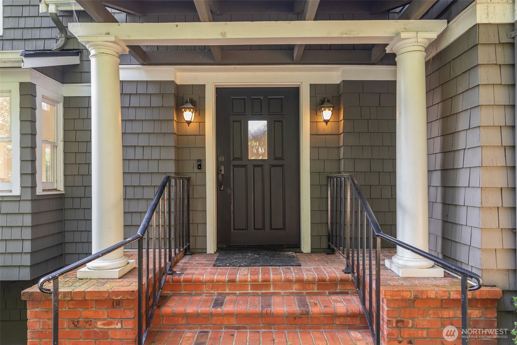 7626 NE 8th Street , Medina, WA 98039